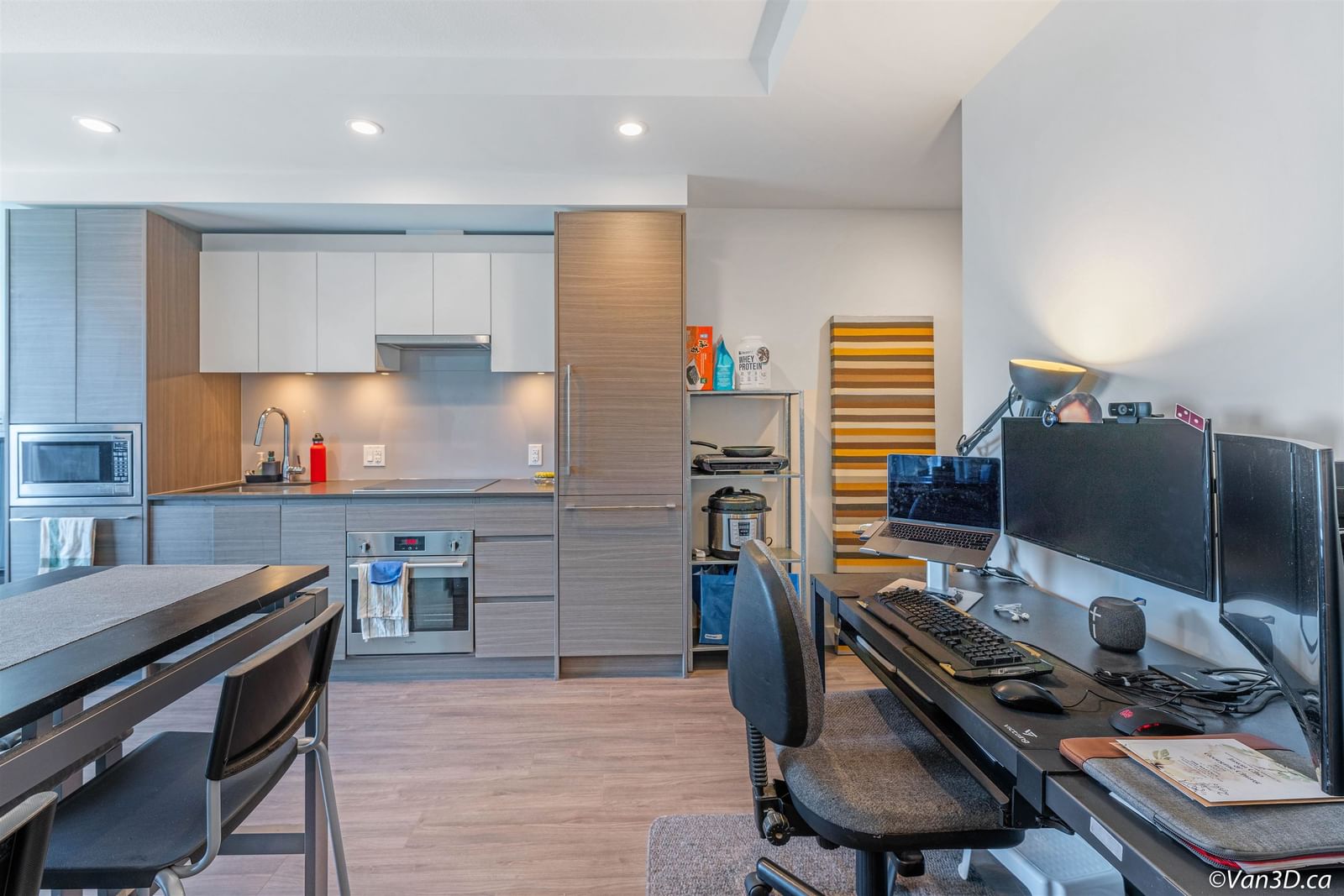 Listing Image 12
