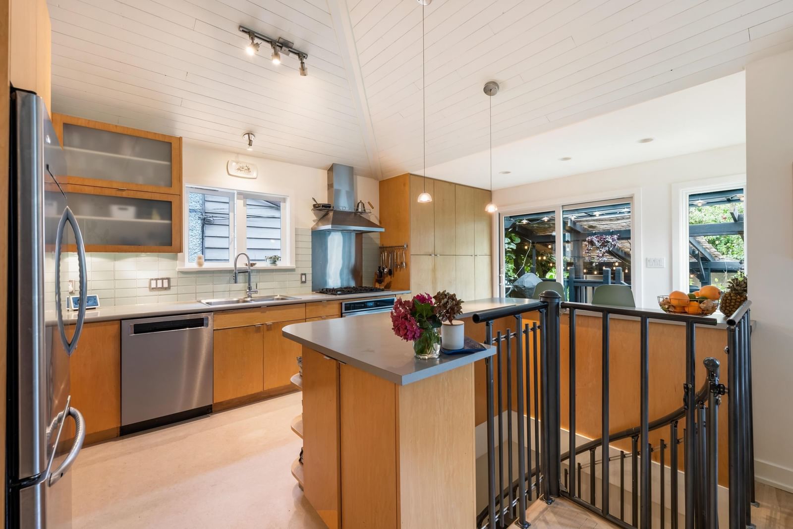 Listing Image 19