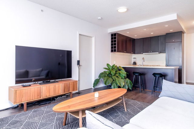 1404 - 821 Cambie Street