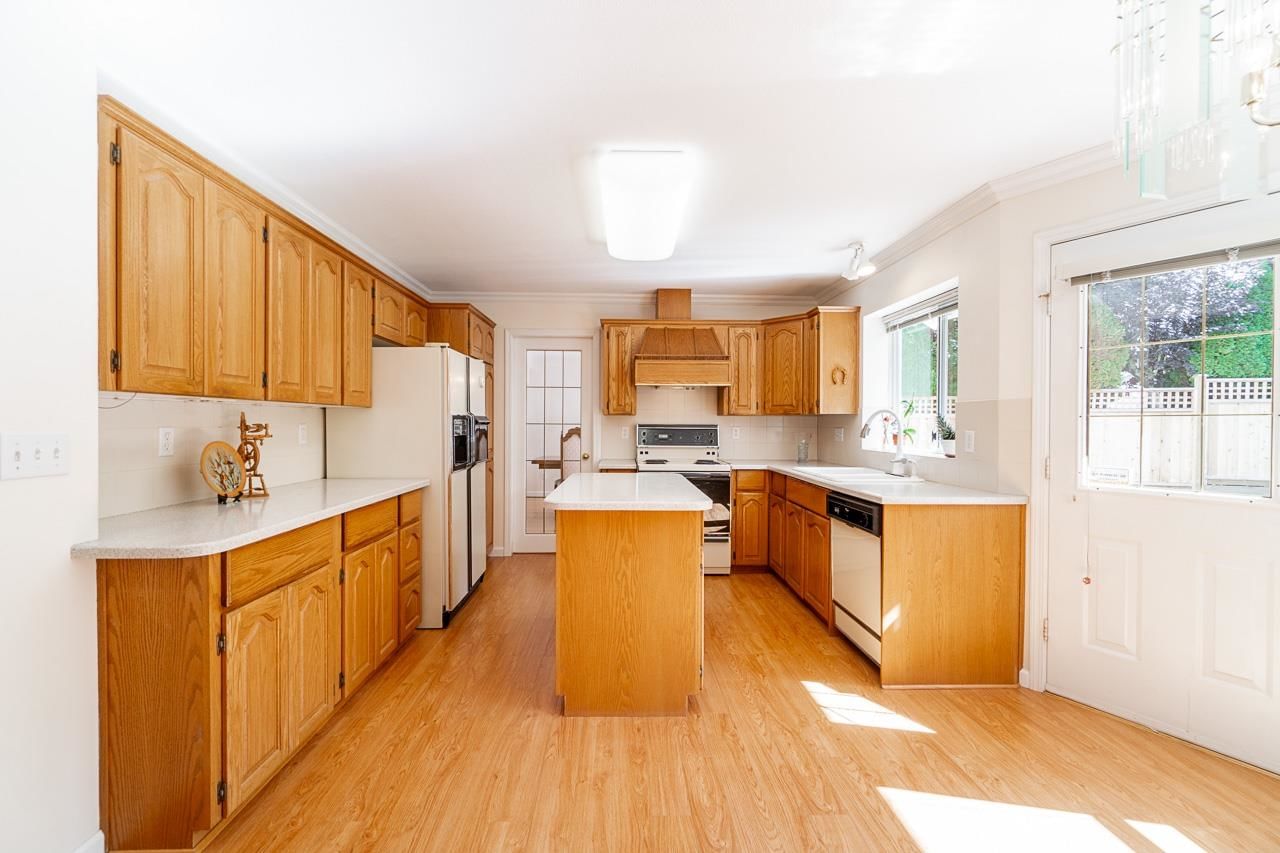 Listing Image 14