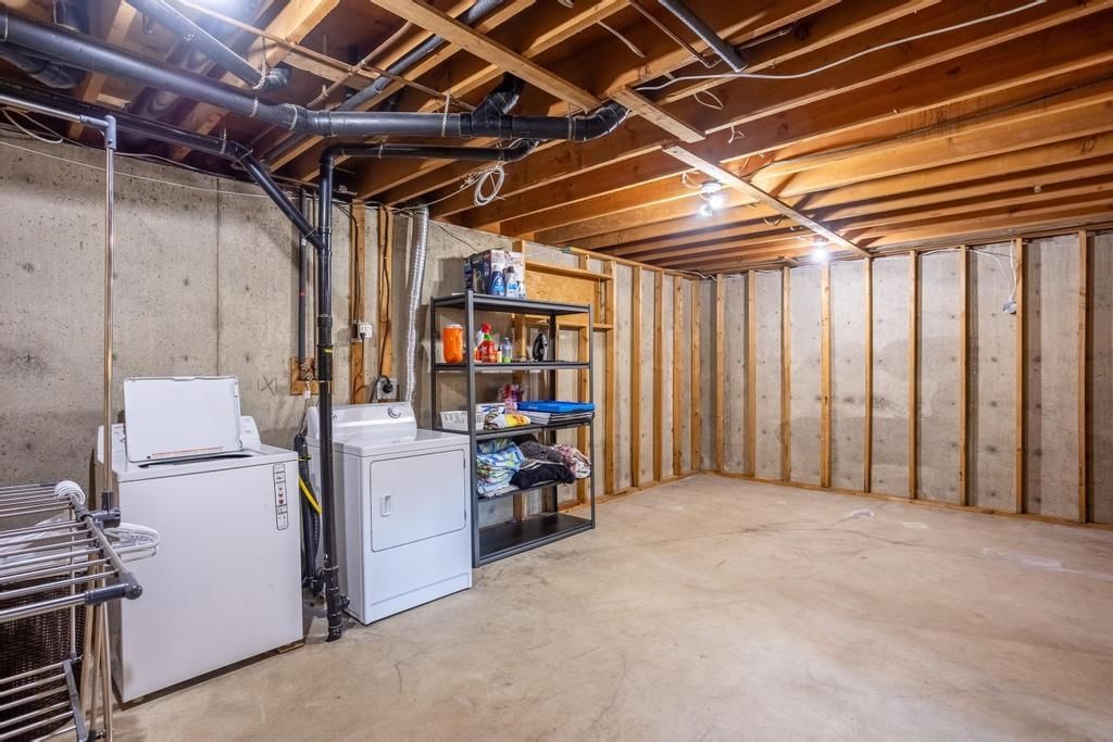 Listing Image 26