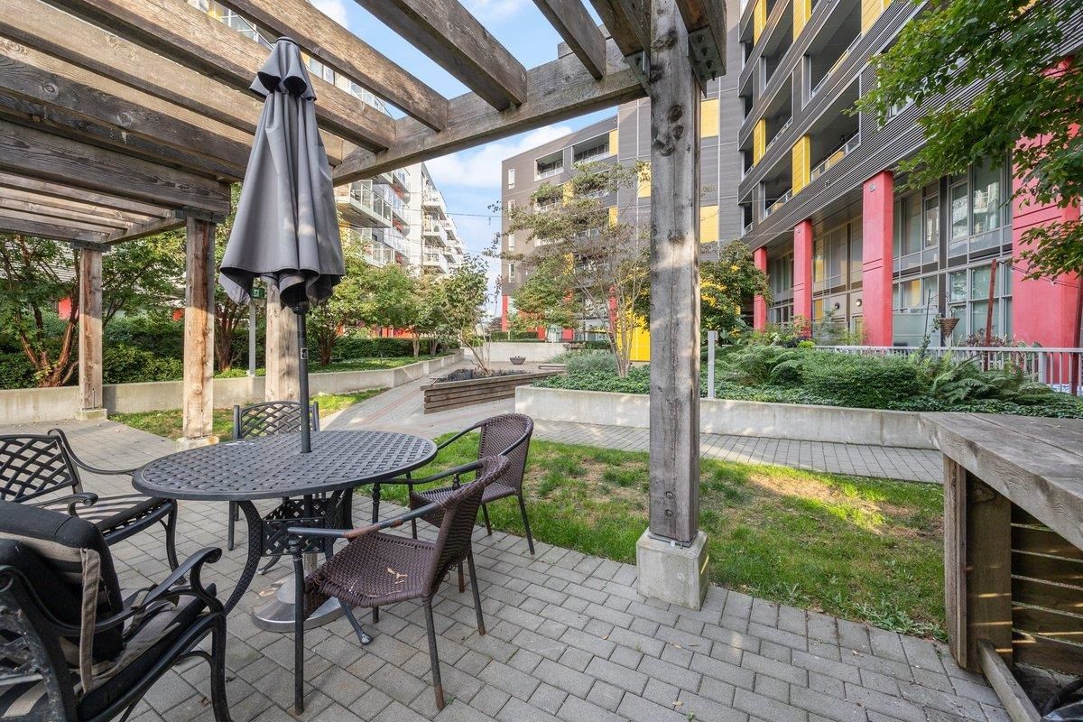 Listing Image 15