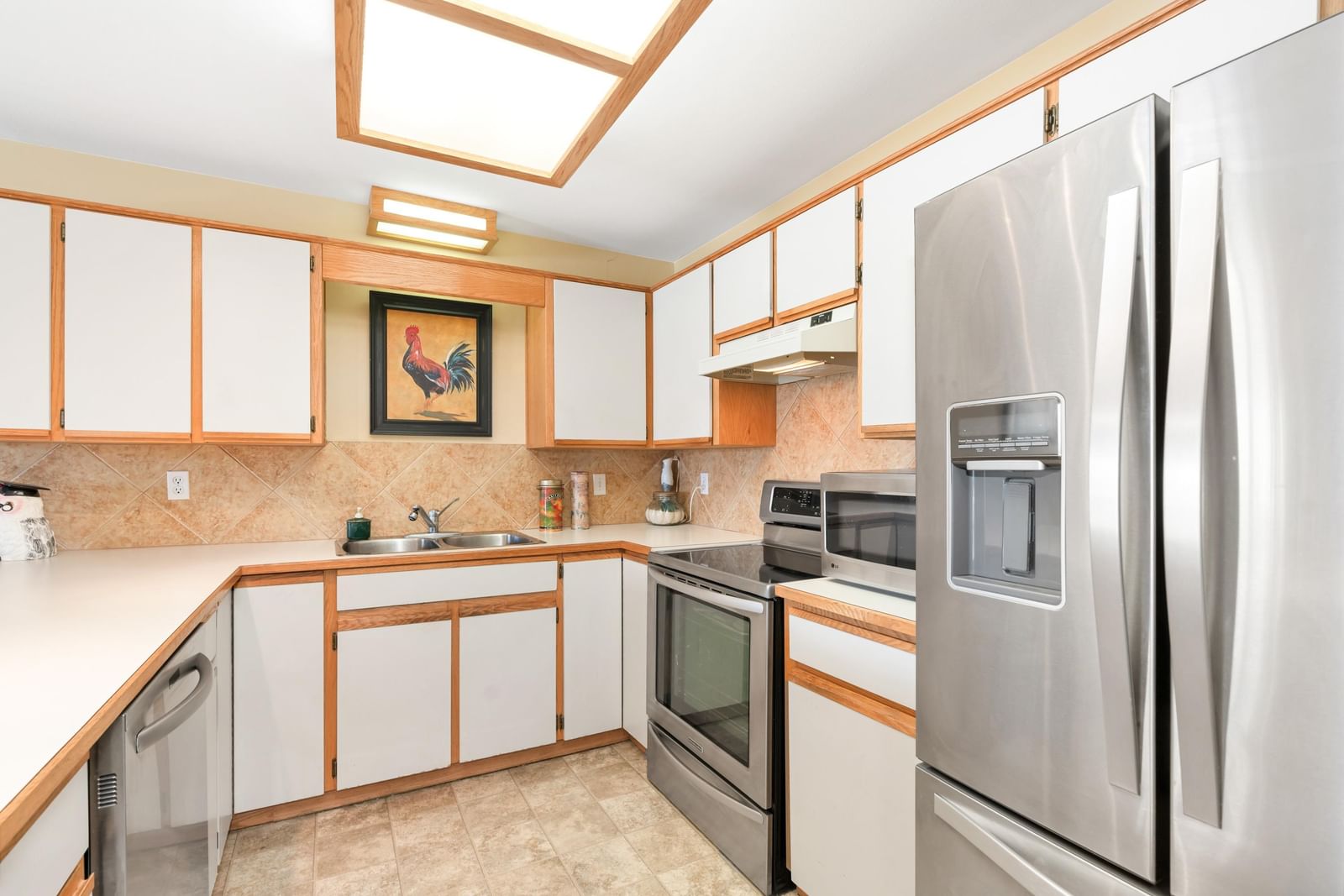 Listing Image 6