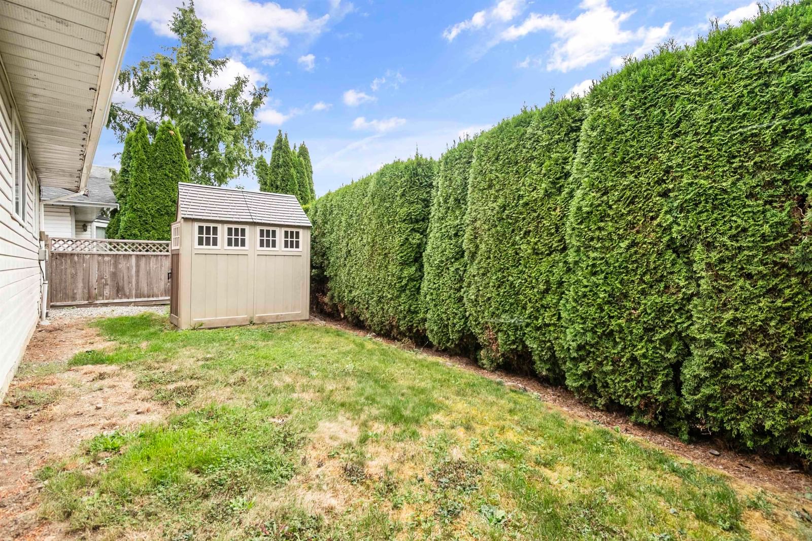 Listing Image 19