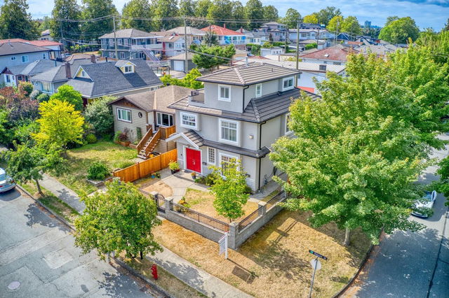3417 Slocan Street