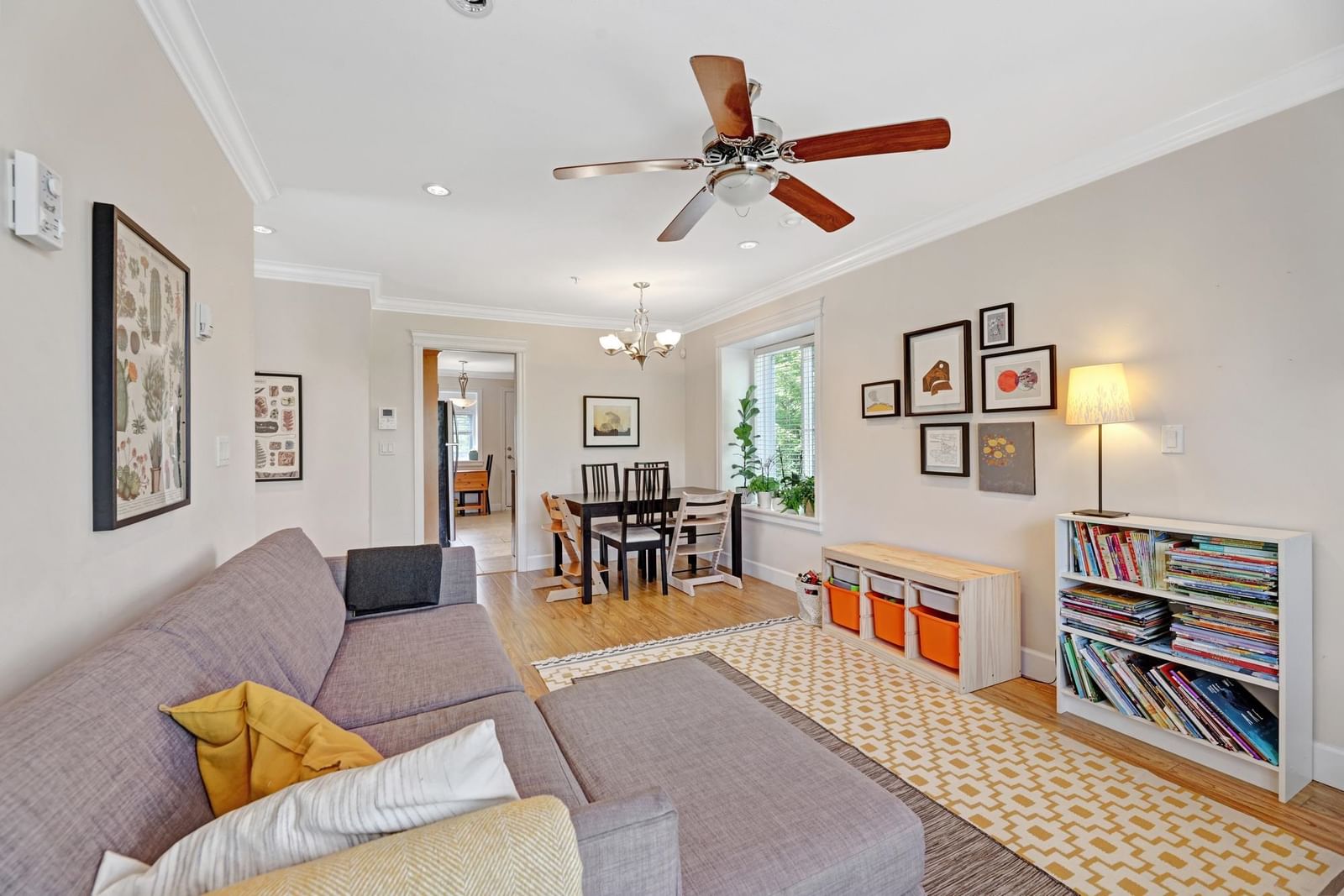 Listing Image 10
