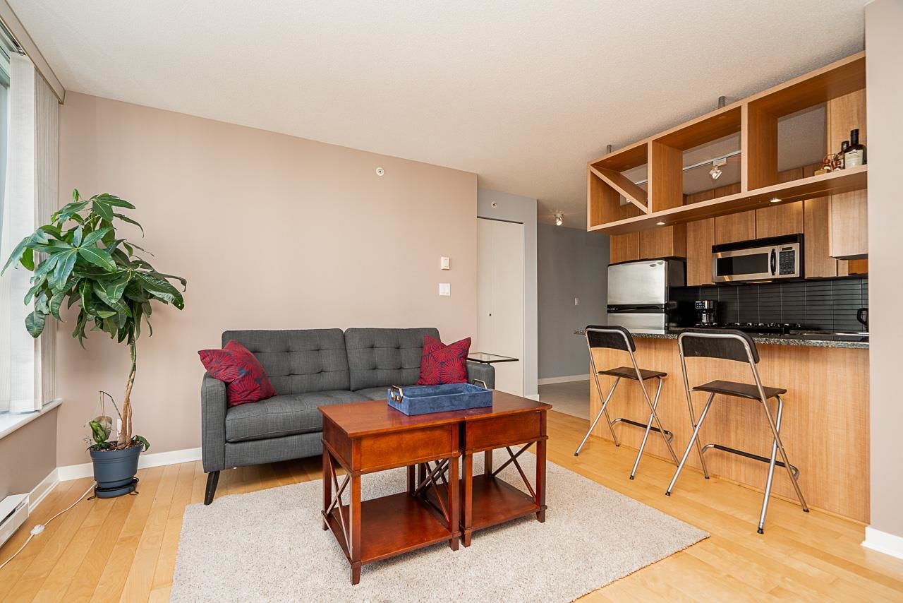 Listing Image 10