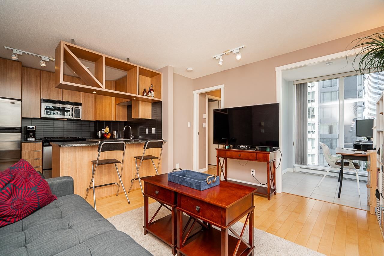 Listing Image 9