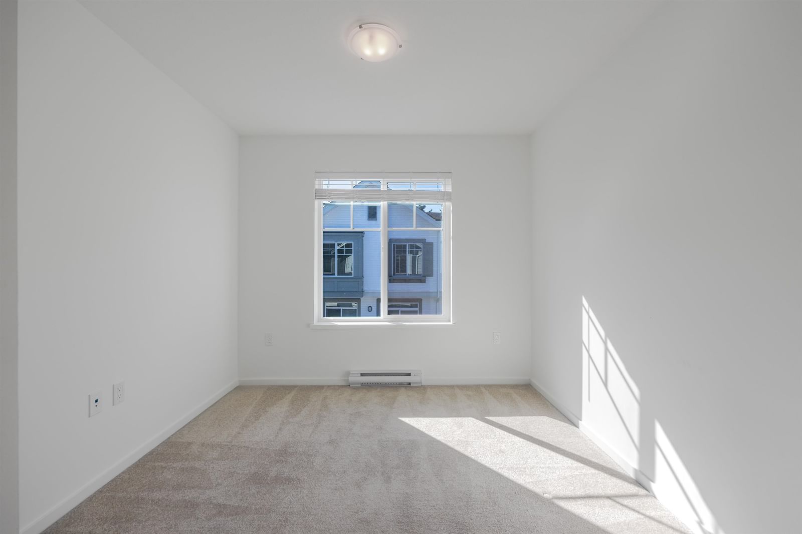 Listing Image 30