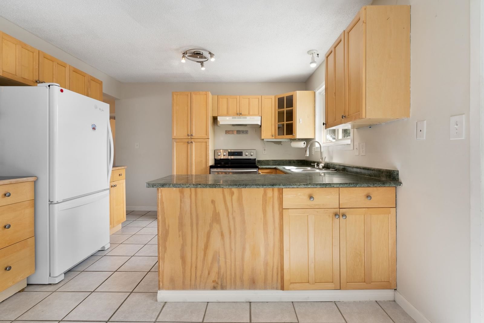 Listing Image 18