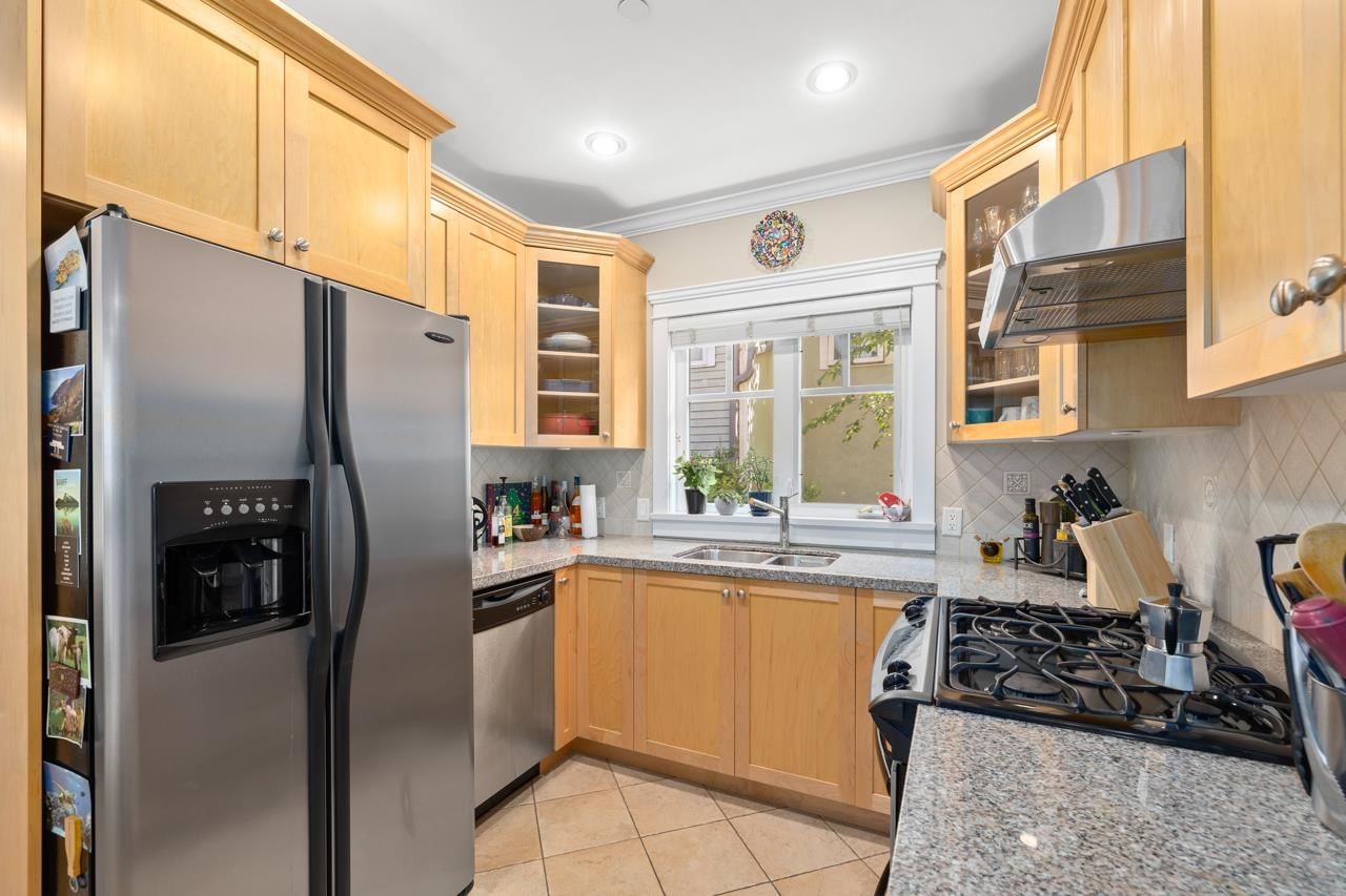 Listing Image 11