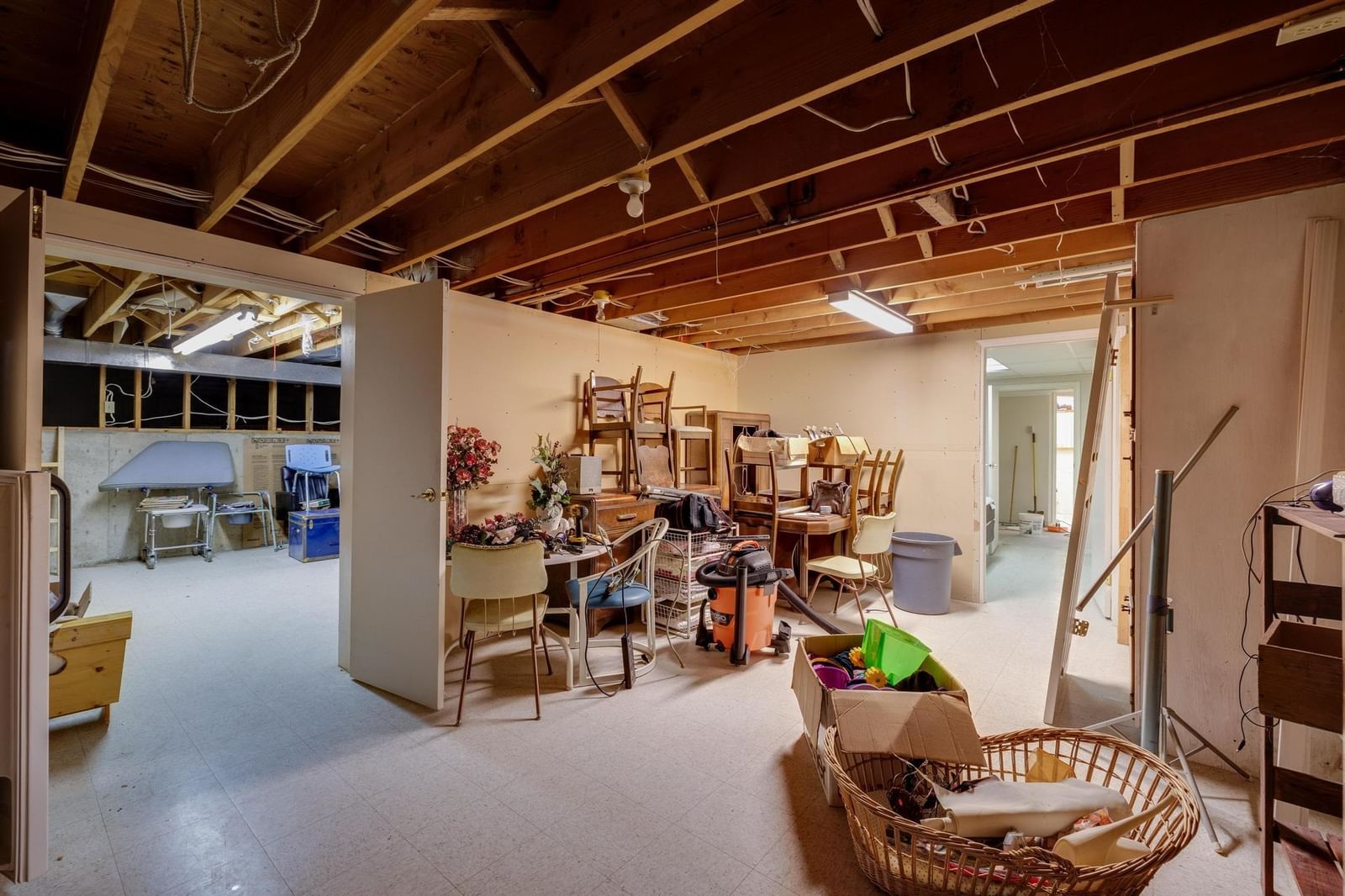 Listing Image 32