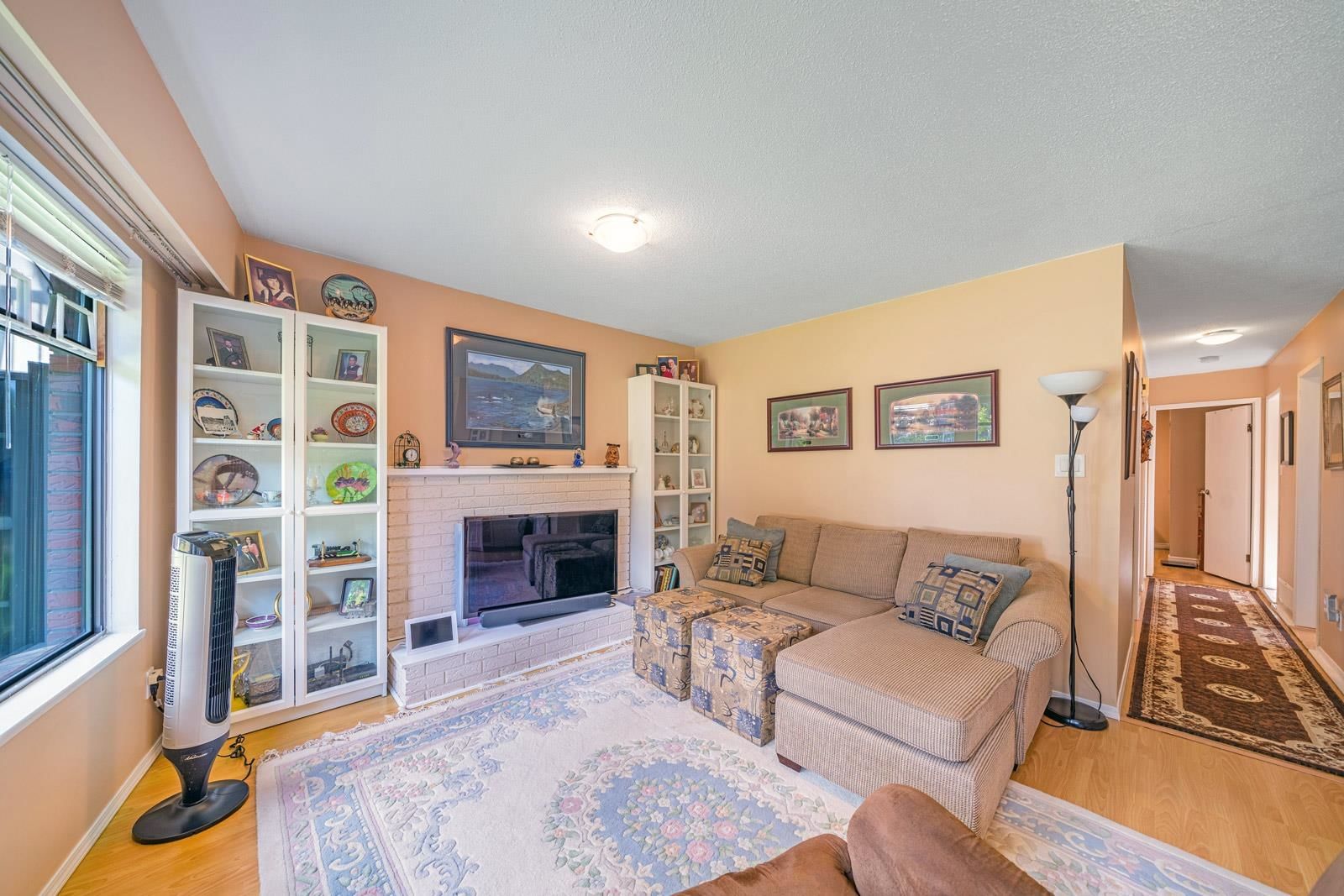 Listing Image 17