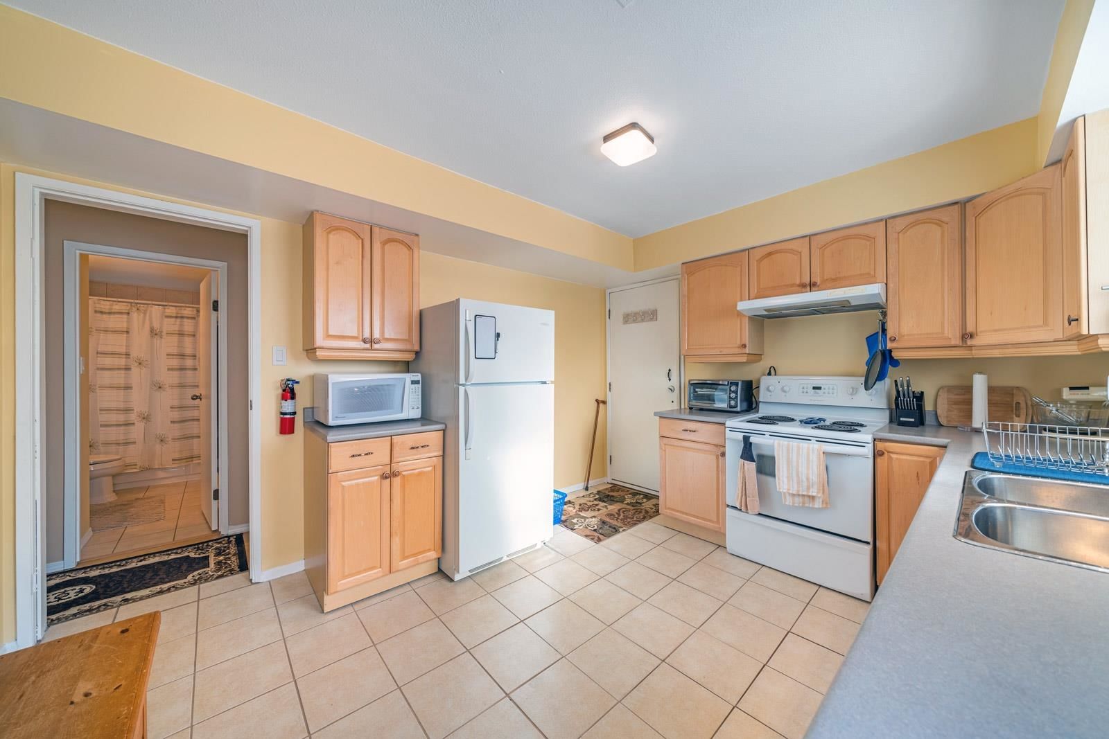 Listing Image 19