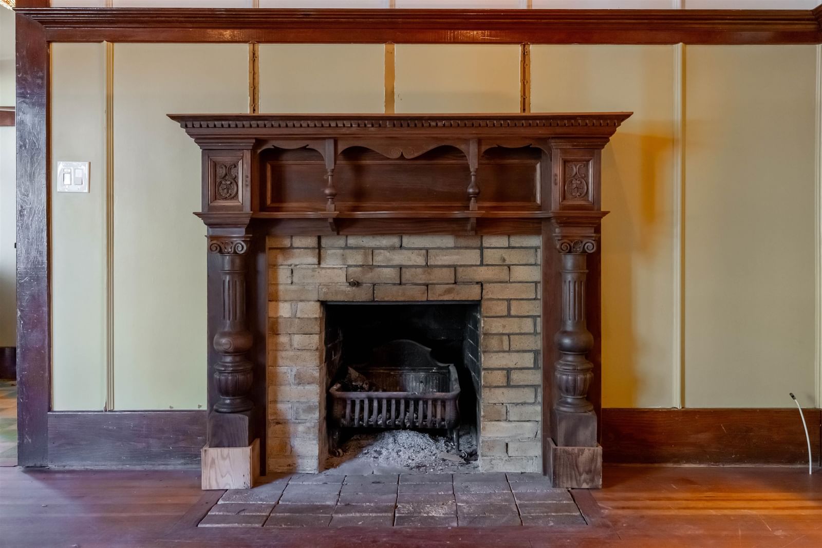 Listing Image 13