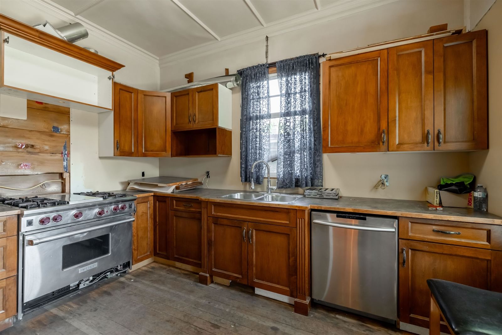 Listing Image 18