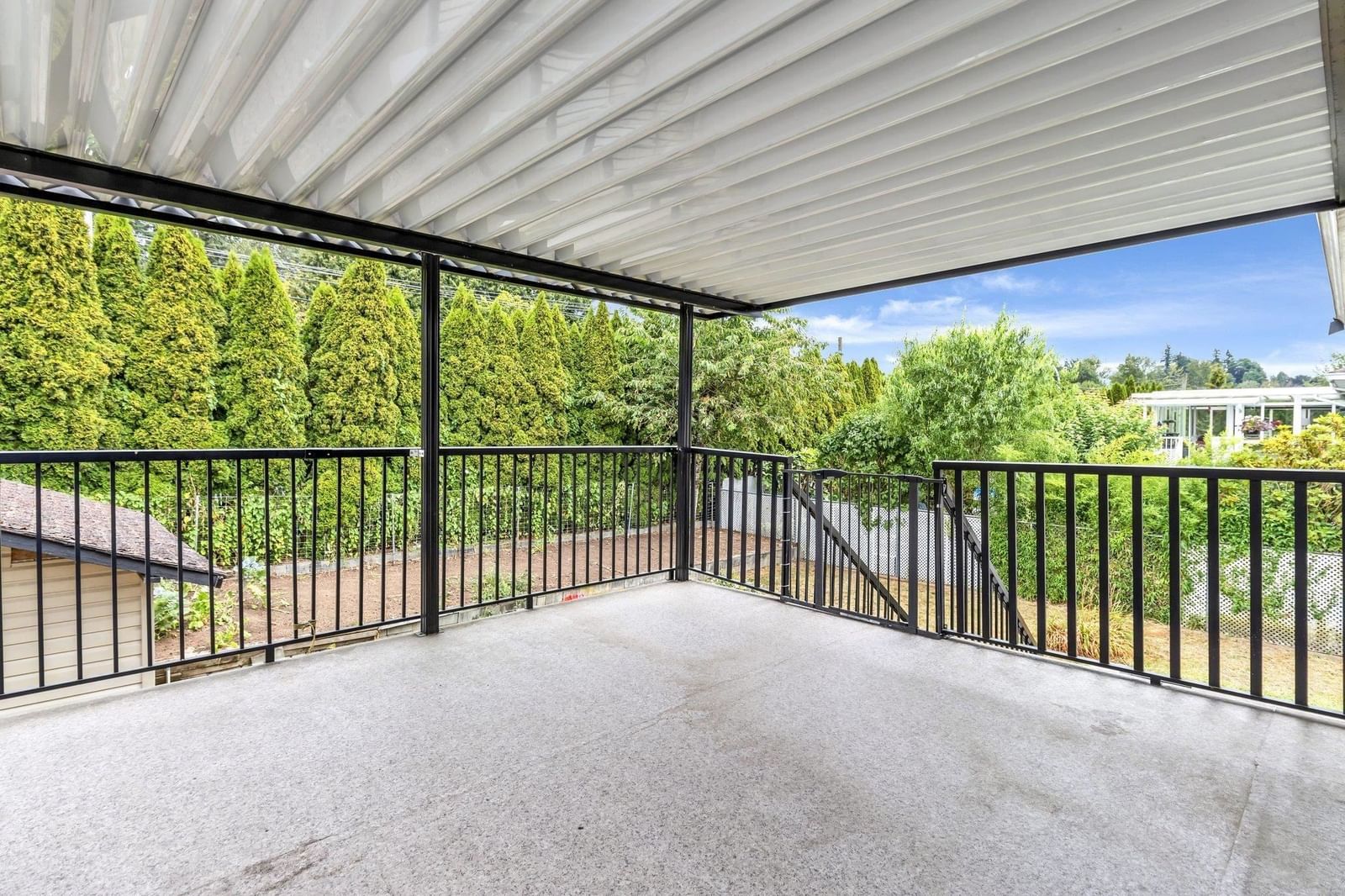 Listing Image 14