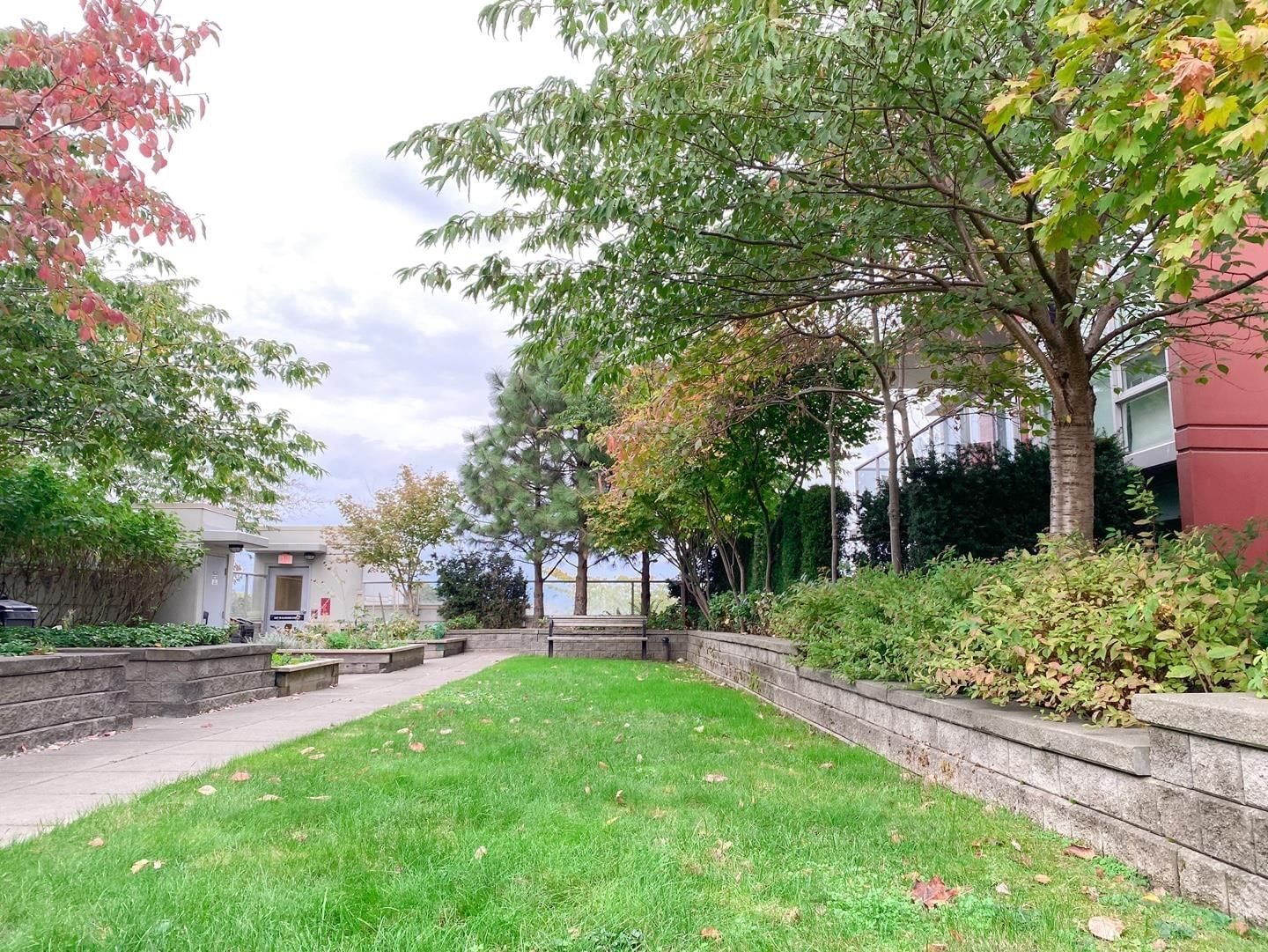 Listing Image 24