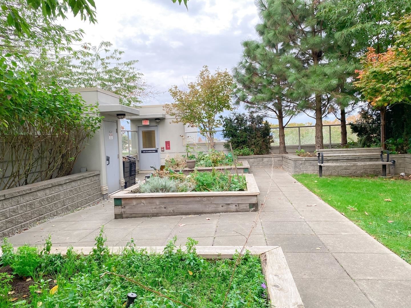 Listing Image 25