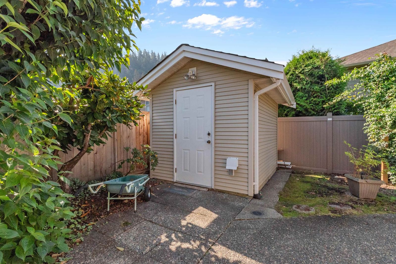 Listing Image 22