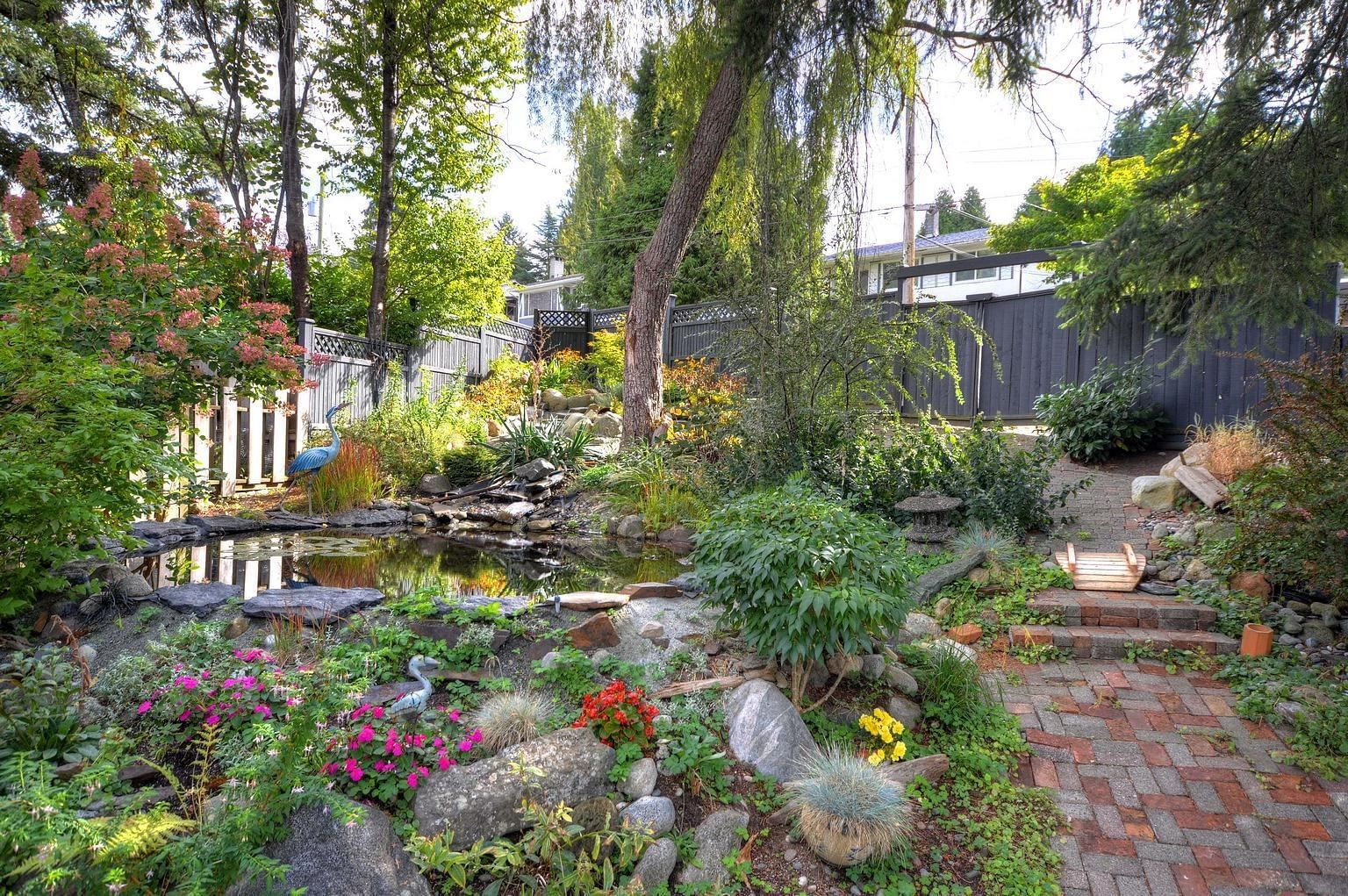 Listing Image 16