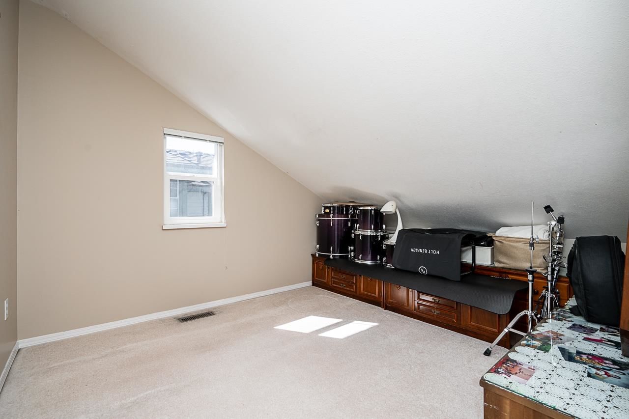 Listing Image 30