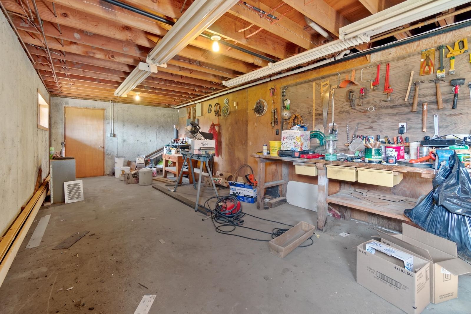 Listing Image 34