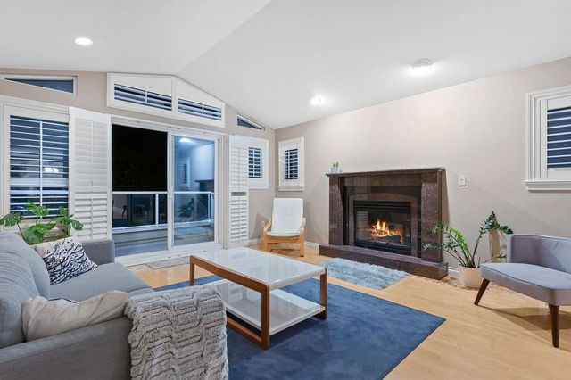 2517 Marine Drive