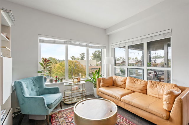 405 - 1673 Lloyd Avenue
