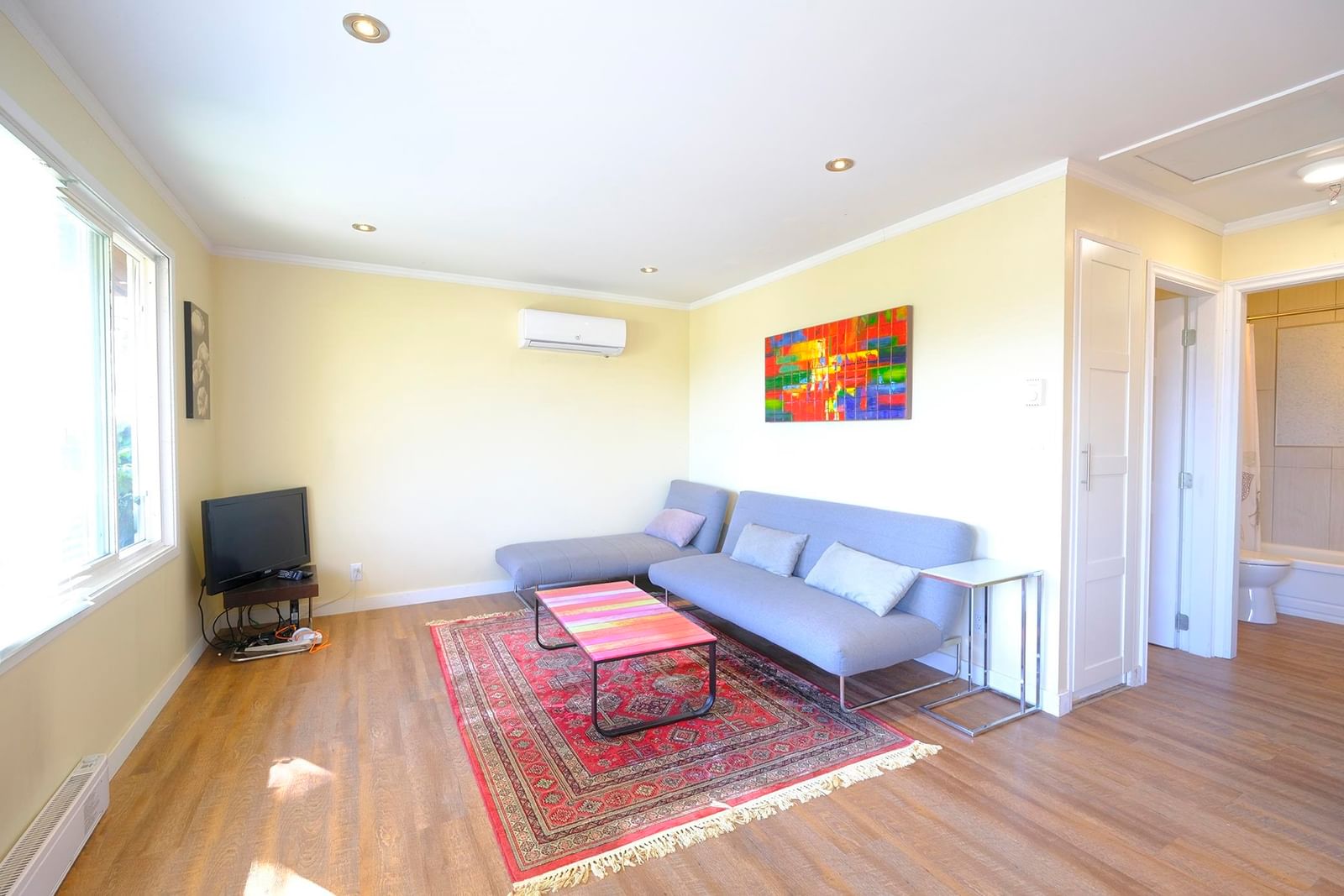 Listing Image 16