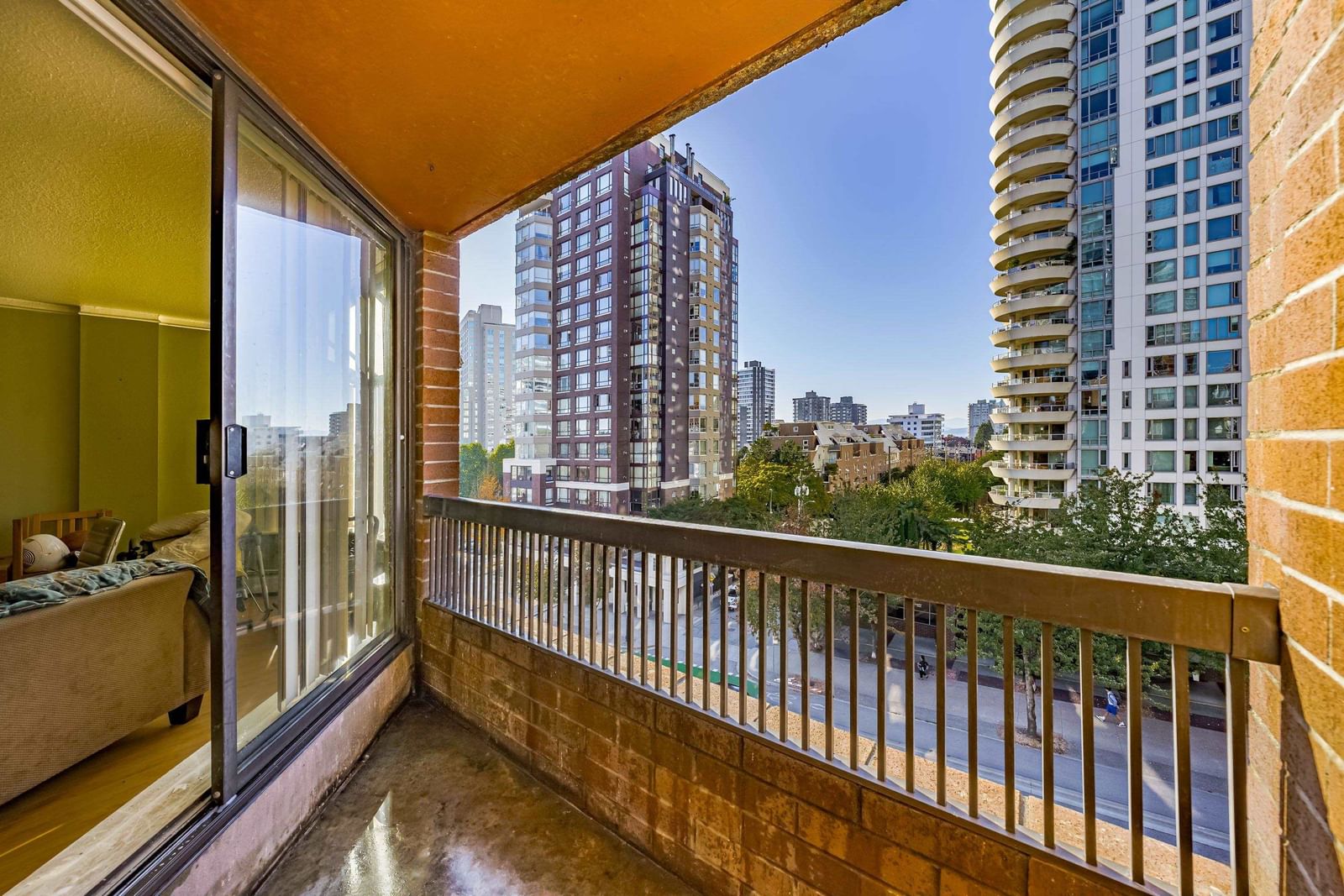 Listing Image 21