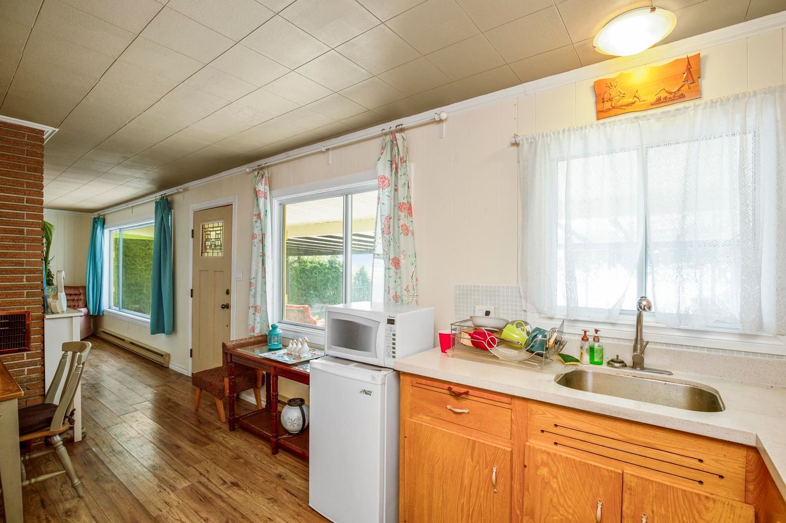 Listing Image 9