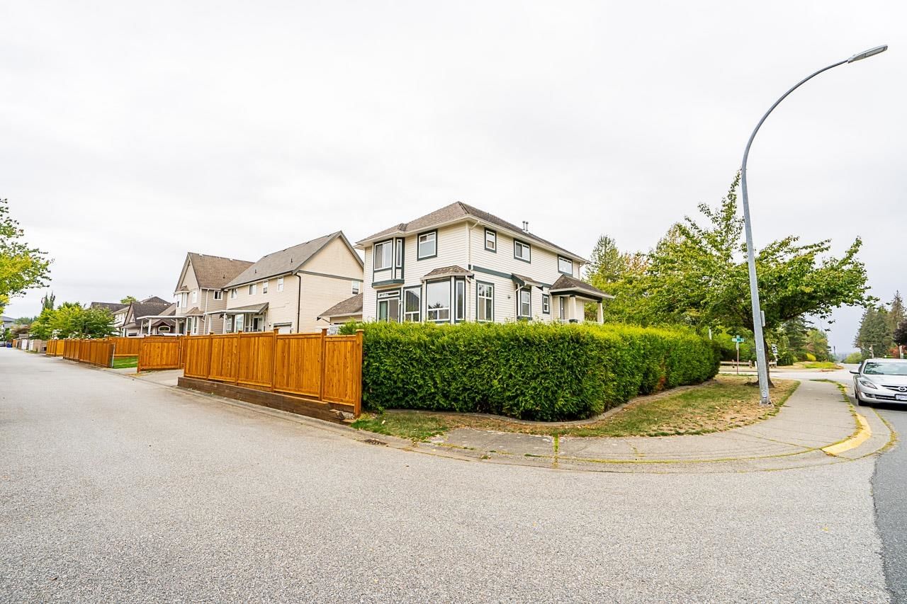 Listing Image 38