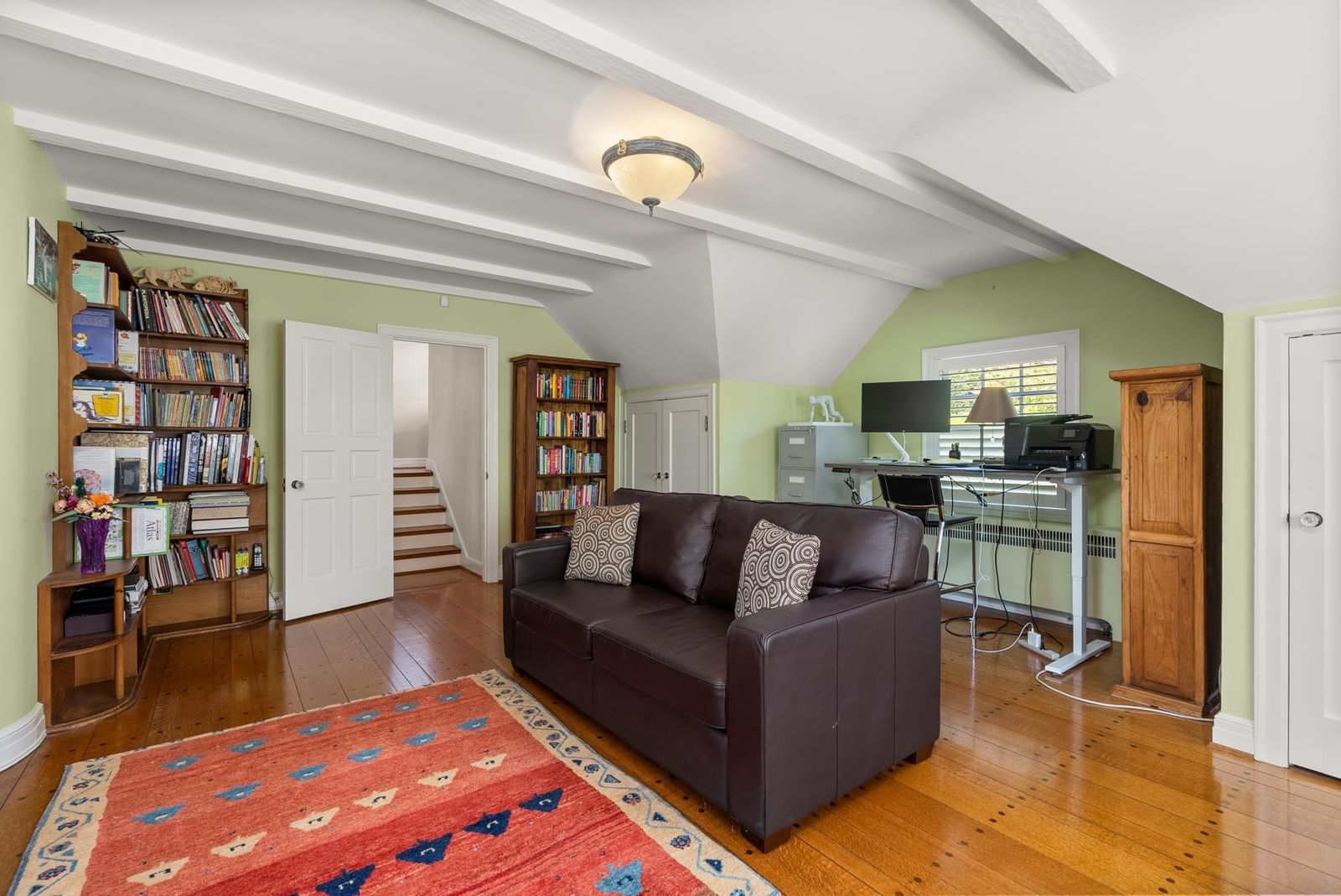 Listing Image 12