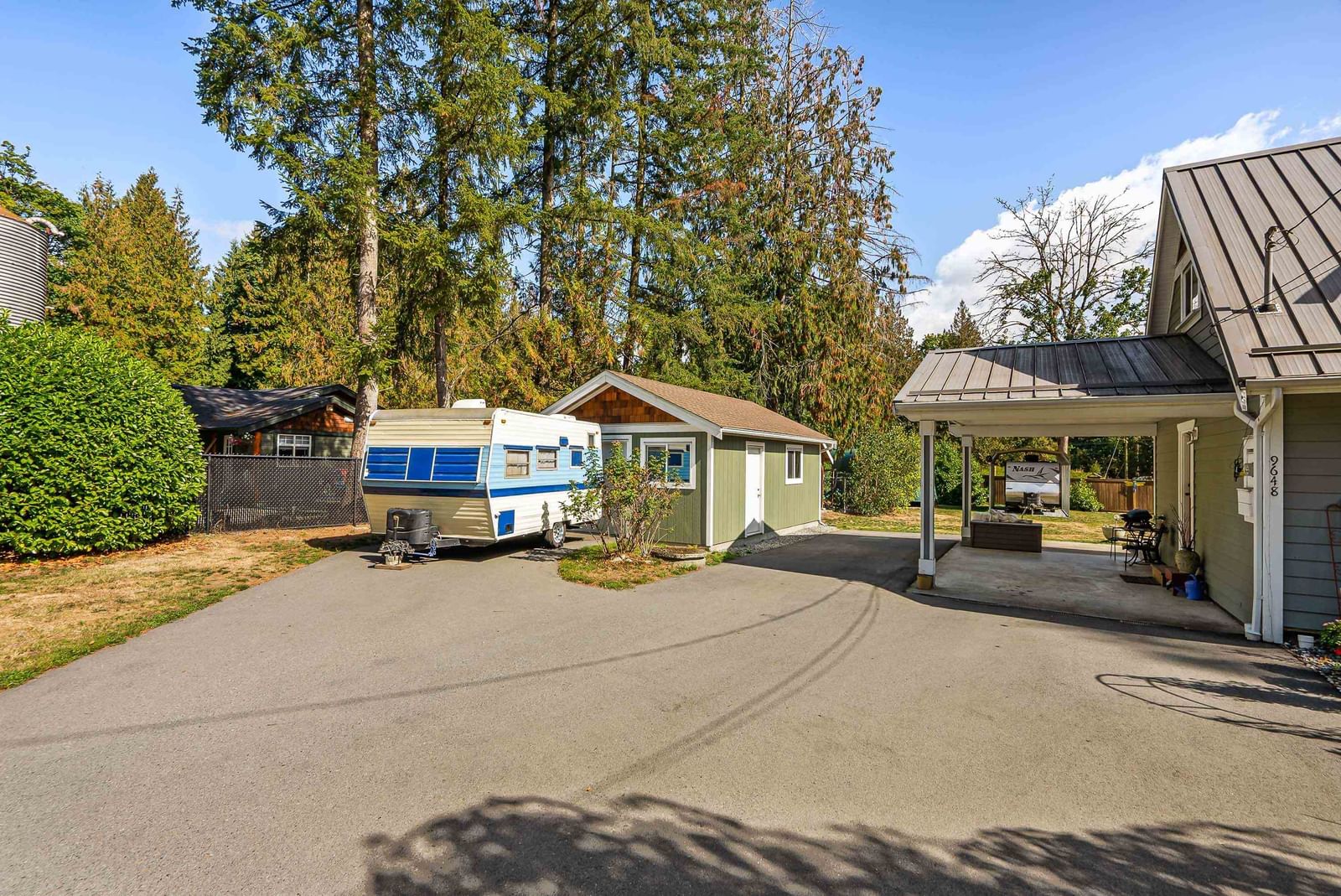 Listing Image 6