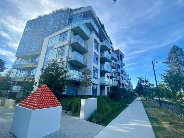 203 - 5033 Cambie Street