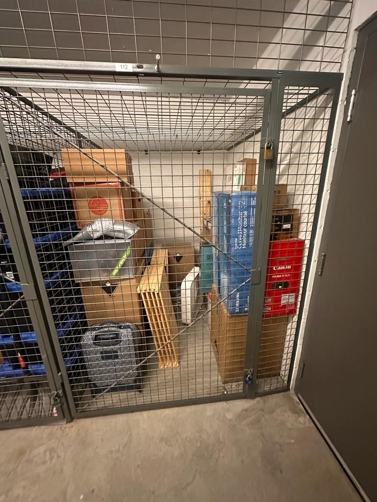 Listing Image 11