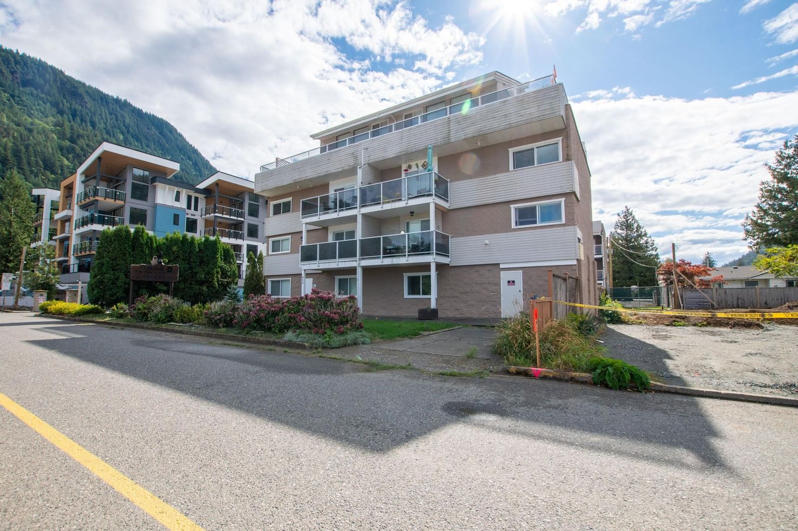 Listing Image 5