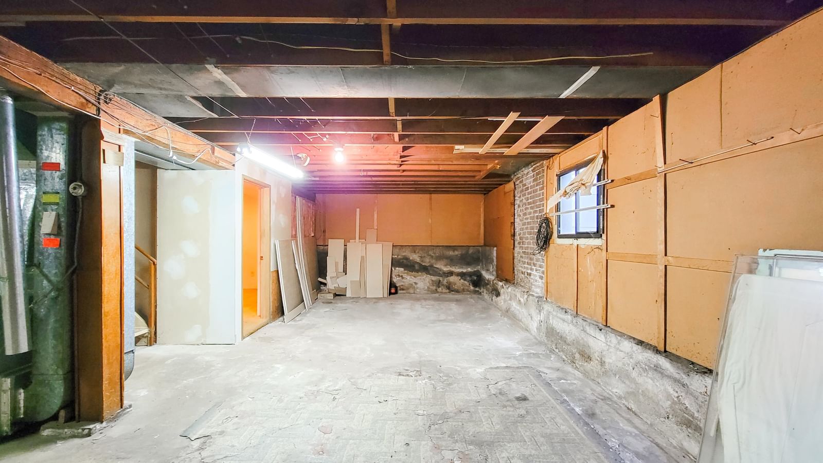 Listing Image 30