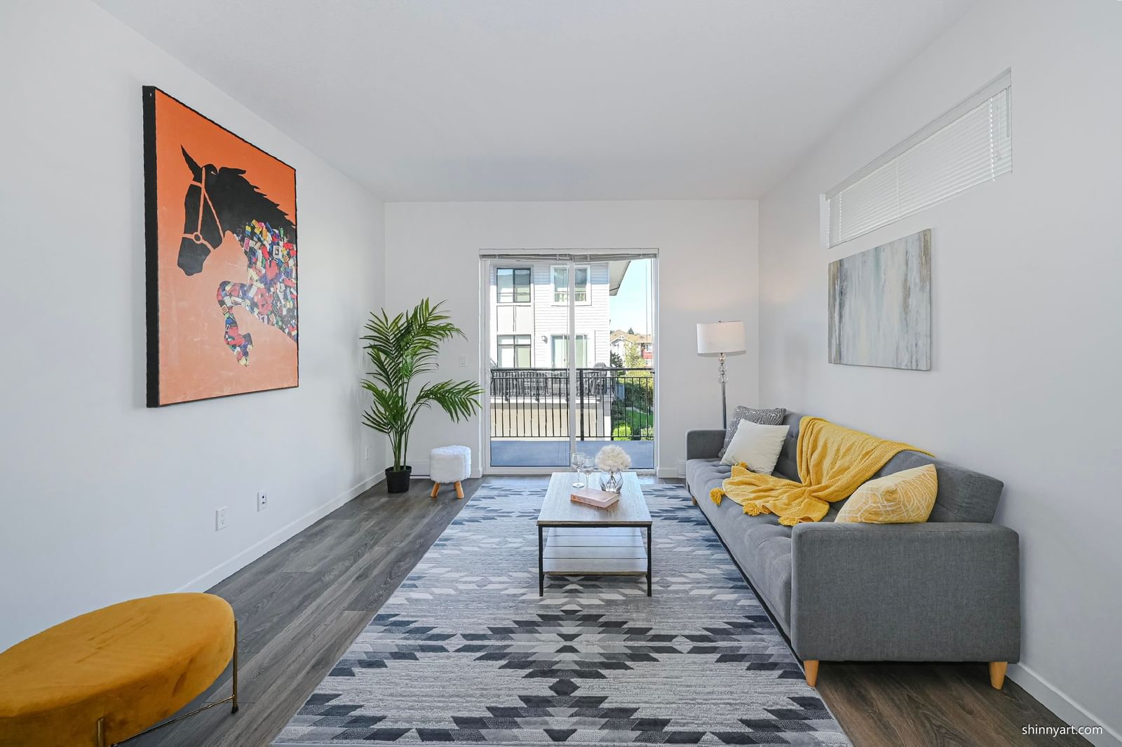 Listing Image 10