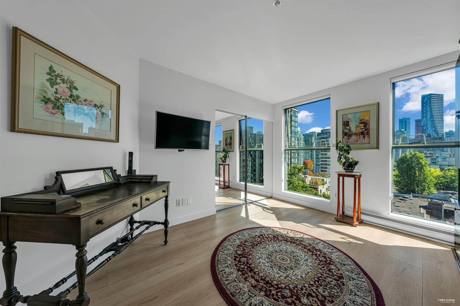 Listing Image 10