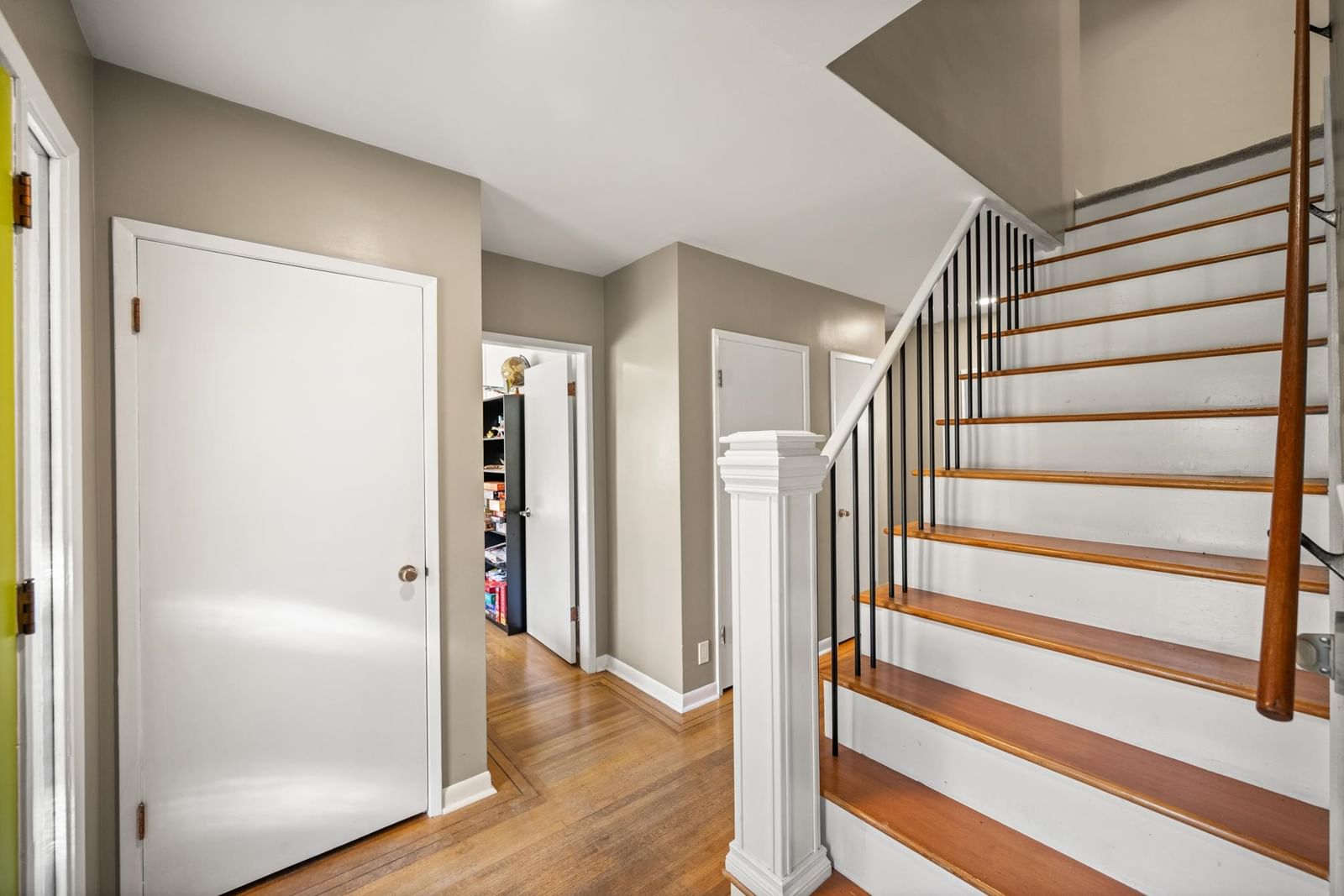 Listing Image 18