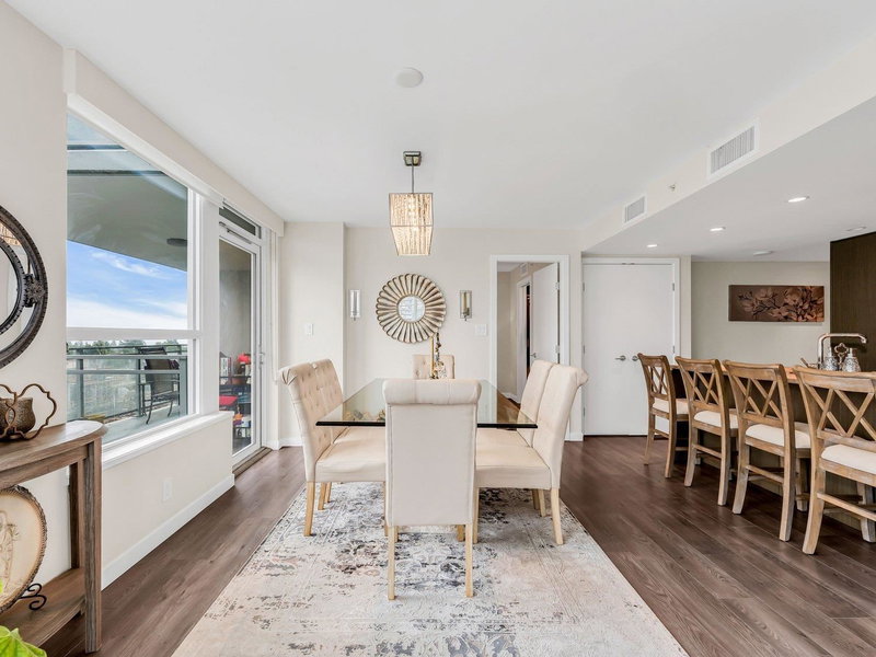 602 - 112 13th Street, North Vancouver, V7L 0E4 | Image 3