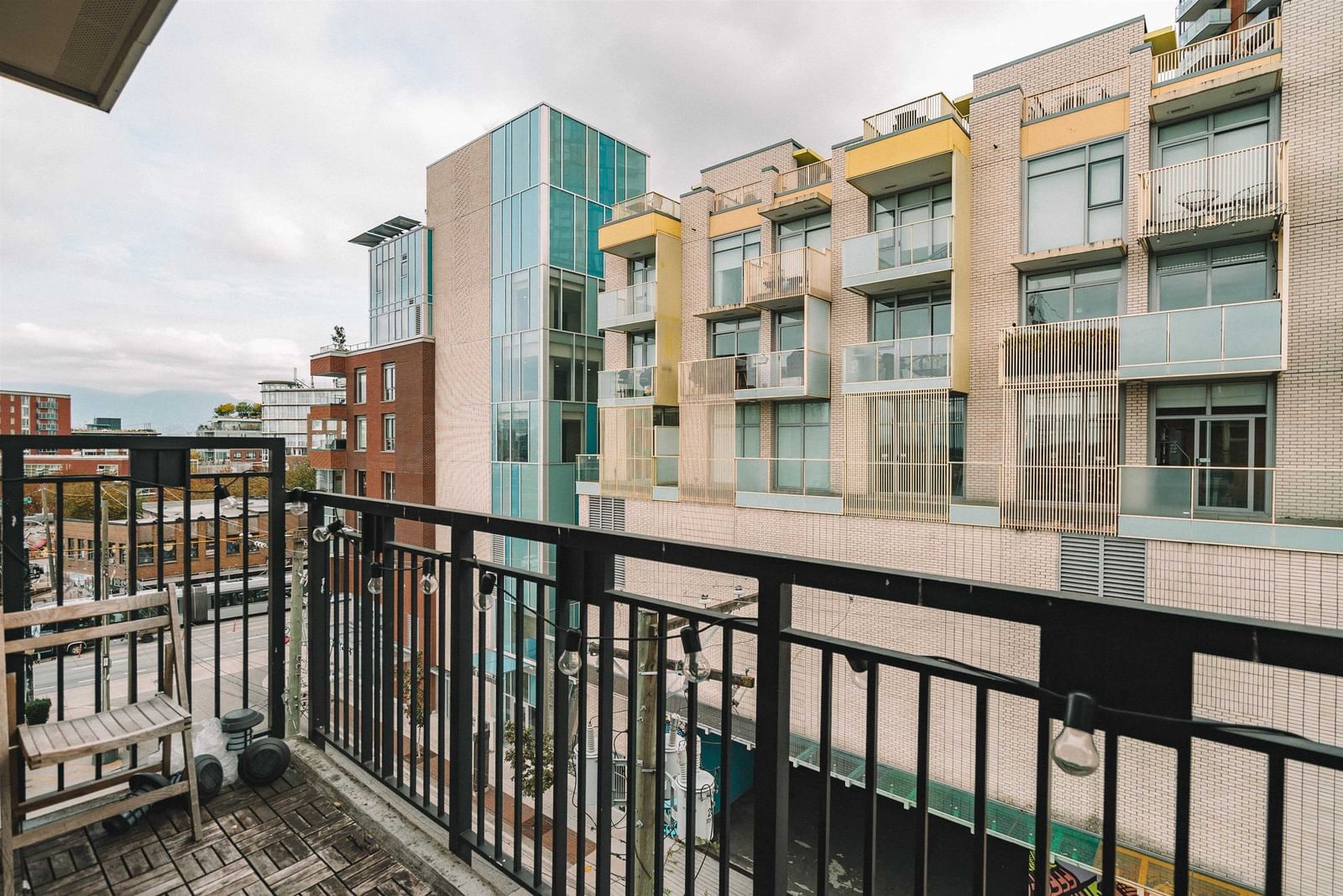 Listing Image 16