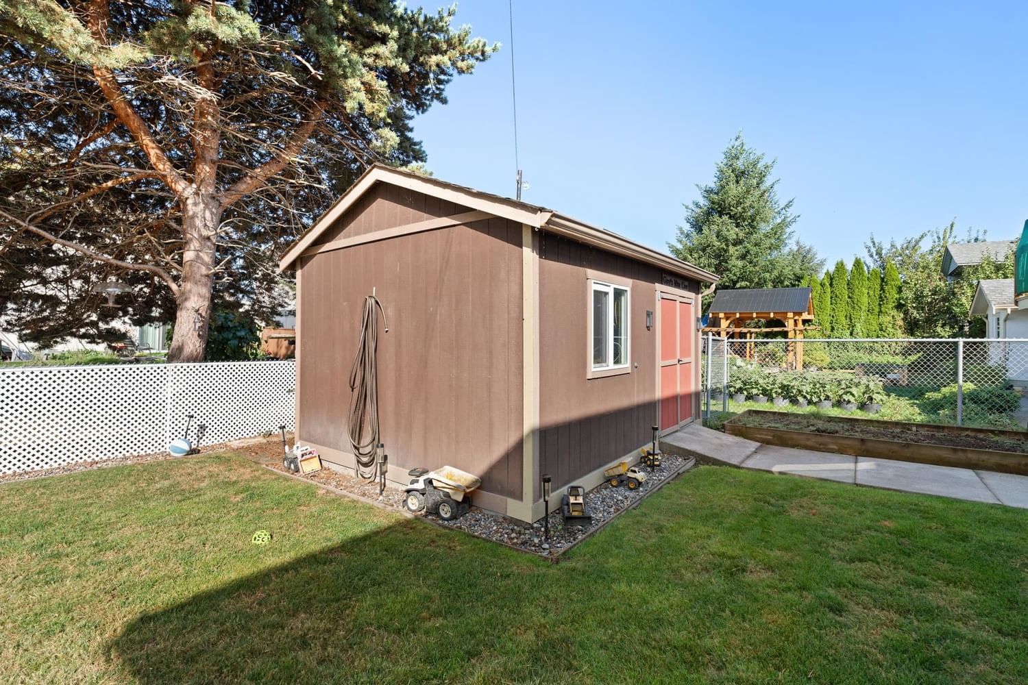 Listing Image 9