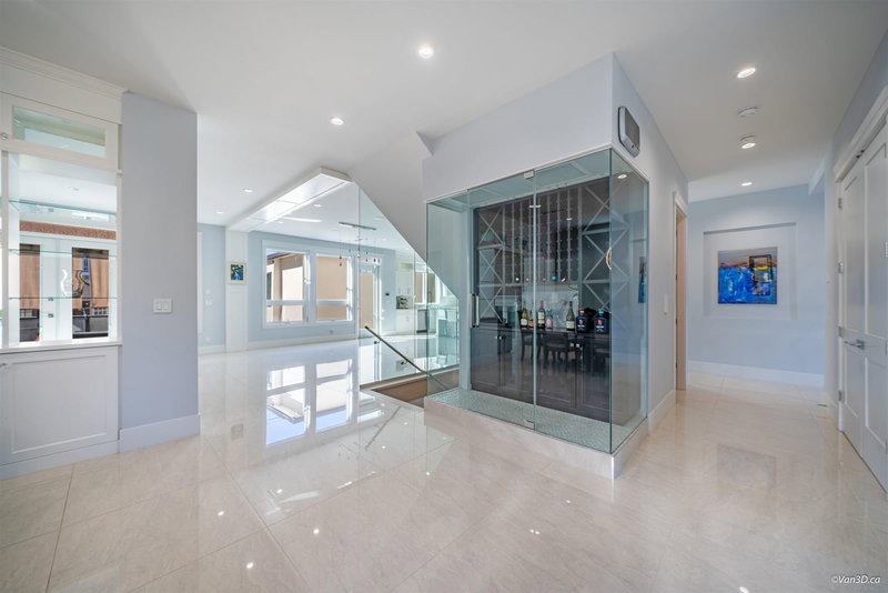 656 Blue Mountain Street, Coquitlam, V3J 4R6 | Image 3