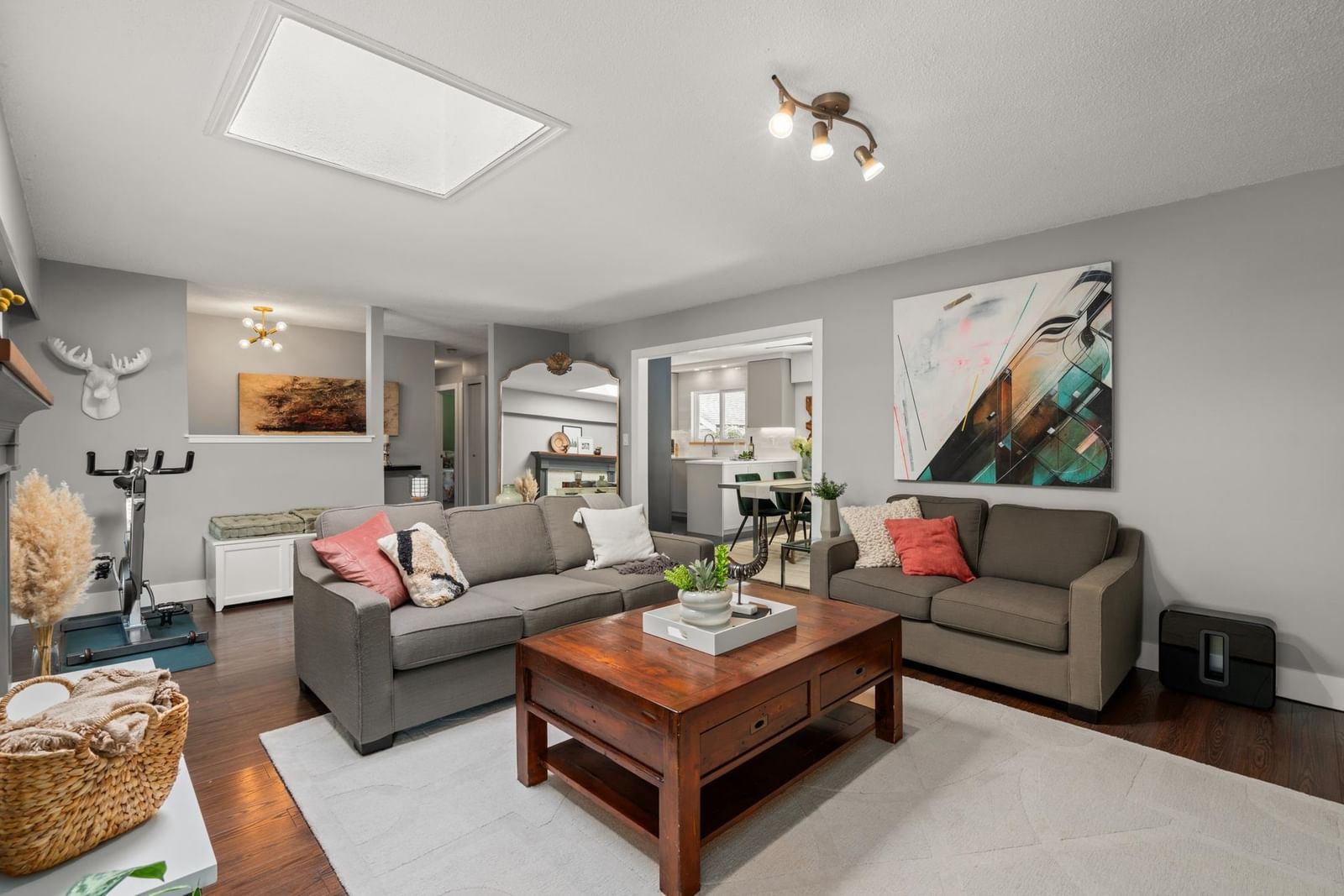 Listing Image 21