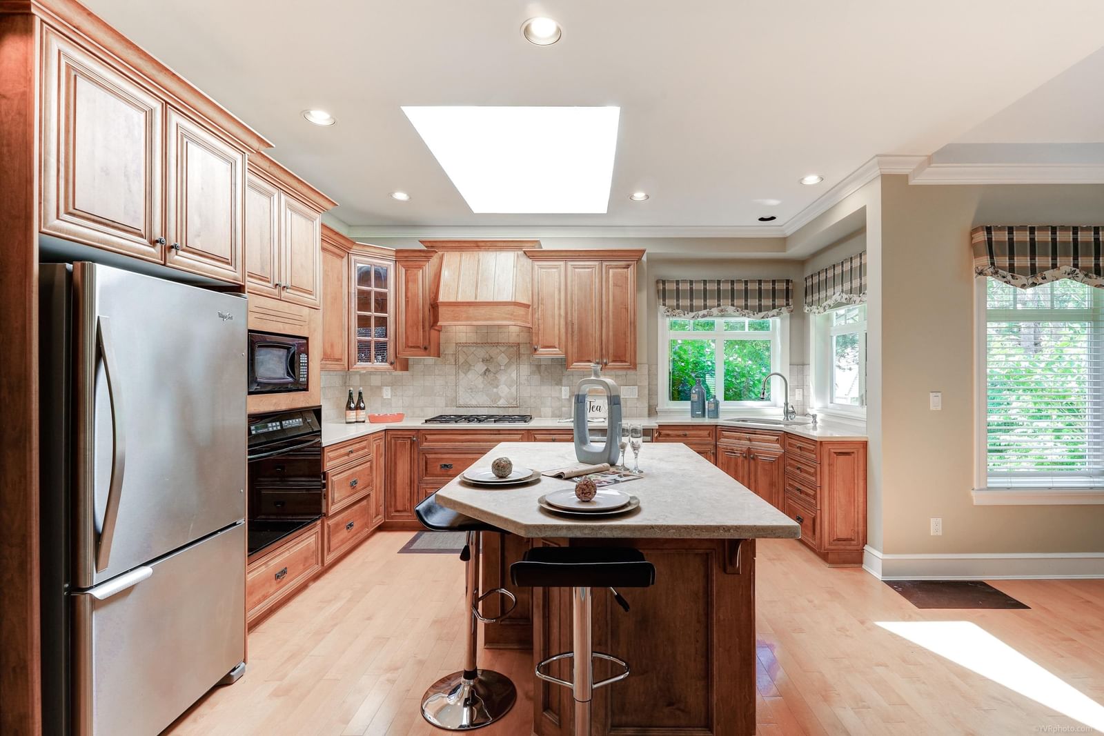 Listing Image 13