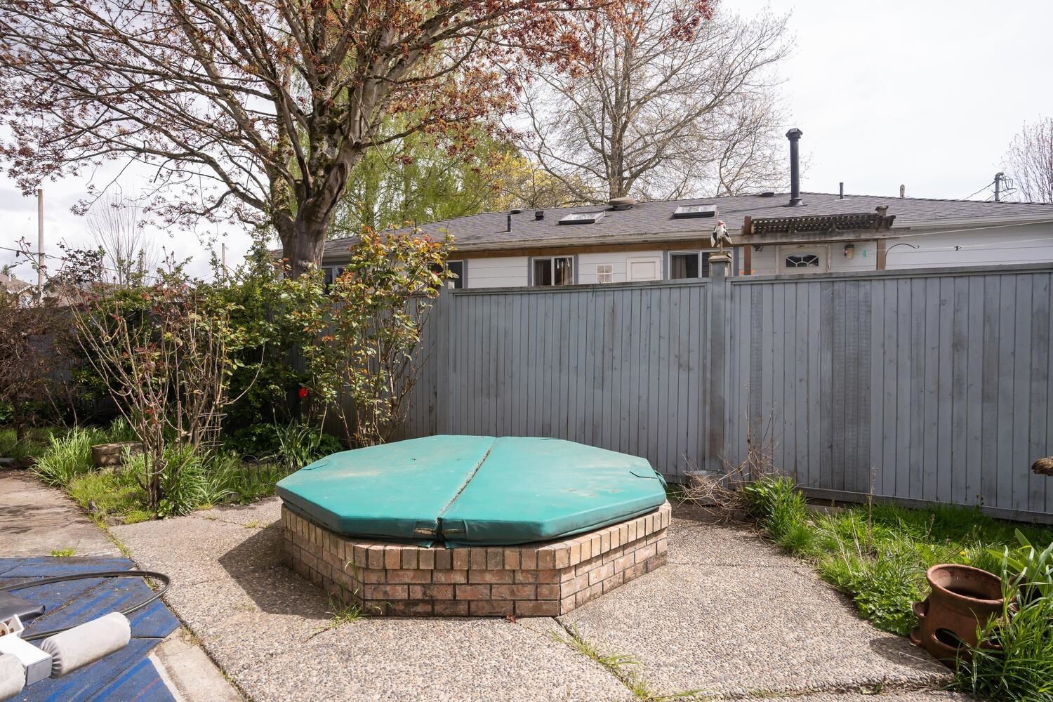 Listing Image 18