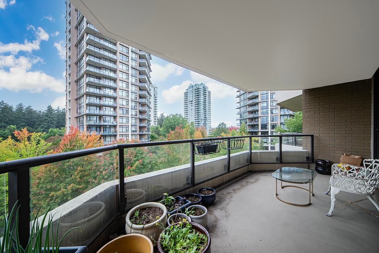 Listing Image 19